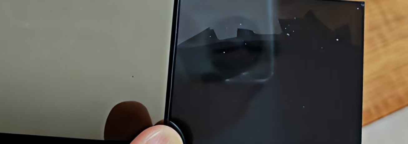 Diferencias en transmitancia entre el vidrio LCD TN e IPS